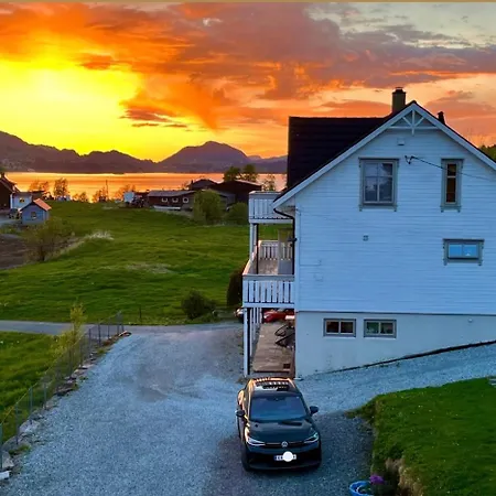 Apartment Summer With Heated Pool 50 Min From Bergen Valestrandsfossen